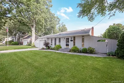 10 Larkin Street, Farmingdale, NY 11735 - Photo 2