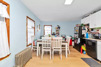 343 Roslyn Avenue, Carle Place, NY 11514 - Photo 6