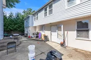 343 Roslyn Ave, Carle Place, NY 11514 - Photo 10