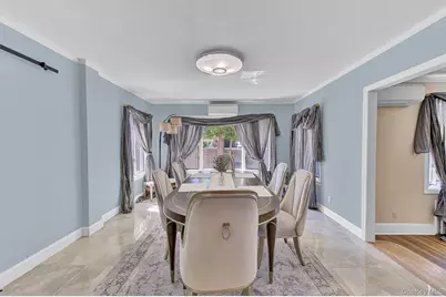 64 E Roe Boulevard, Patchogue, NY 11788 - Photo 4