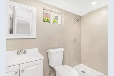 560 Linden Boulevard, Brooklyn, NY 11203 - Photo 14