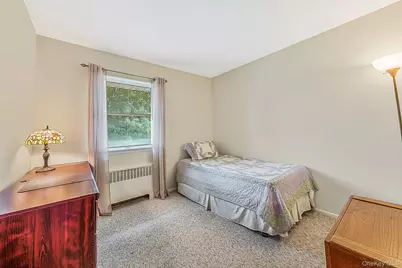 6 Keswick Drive, East Islip, NY 11730 - Photo 20