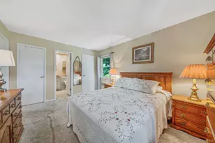 6 Keswick Dr, East Islip, NY 11730 - Photo 16