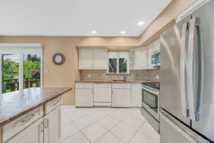 6 Keswick Dr, East Islip, NY 11730 - Photo 6