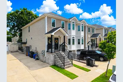 15 Wiltshire Ln, New York, NY 10309 - Photo 2