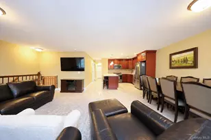 23 Wiltshire Ln, New York, NY 10309 - Photo 4