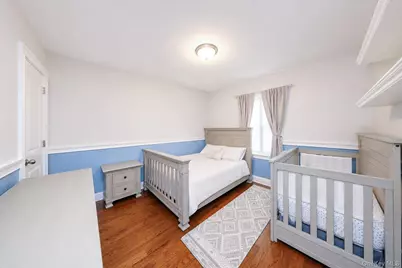 23 Wiltshire Ln, New York, NY 10309 - Photo 20