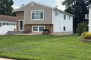 30 Stone Blvd, Massapequa, NY 11758 - Photo 2