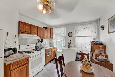 469 47th Street, Brooklyn, NY 11220 - Photo 6