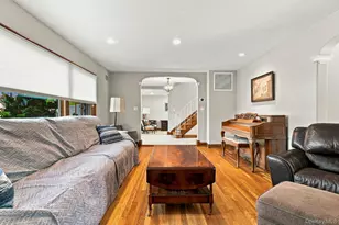 7 Herkimer Ave, Jericho, NY 11753 - Photo 10