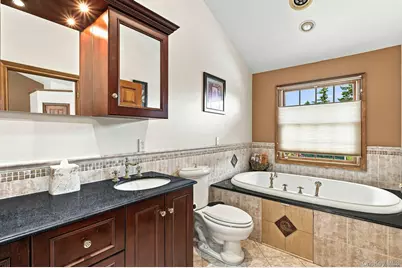 7 Herkimer Avenue, Jericho, NY 11753 - Photo 30