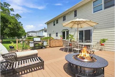 7 Herkimer Avenue, Jericho, NY 11753 - Photo 44