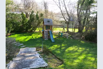 174 Waverly Road, Scarsdale, NY 10583 - Photo 18