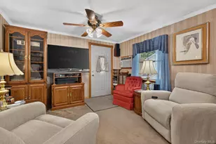 20 Sunset Cir, Bloomingburg, NY 12721 - Photo 4