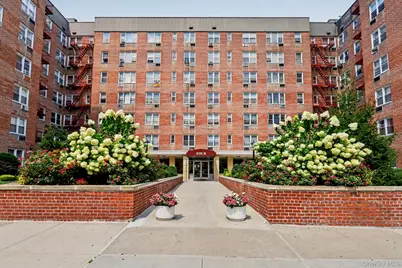 4 Sadore Lane #3B, Yonkers, NY 10710 - Photo 1