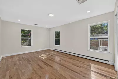 296 Westchester Avenue, West Babylon, NY 11704 - Photo 14