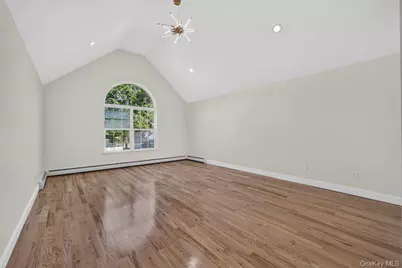 296 Westchester Avenue, West Babylon, NY 11704 - Photo 16