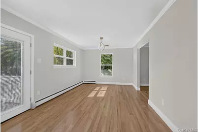 296 Westchester Avenue, West Babylon, NY 11704 - Photo 8