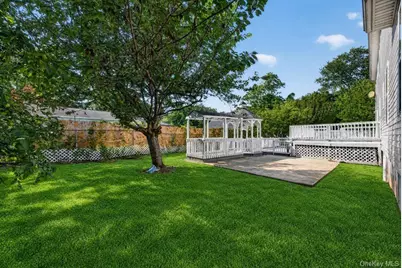 296 Westchester Avenue, West Babylon, NY 11704 - Photo 26
