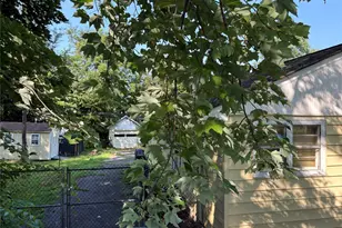 24 Maple St, Greenwood Lake, NY 10925 - Photo 2