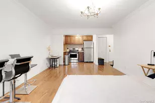 65-15 Alderton St, Rego Park, NY 11374 - Photo 8