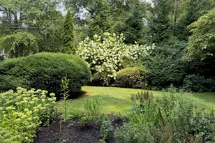 12 Robin Ln, Huntington, NY 11743 - Photo 28