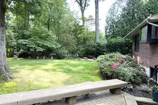 12 Robin Ln, Huntington, NY 11743 - Photo 24