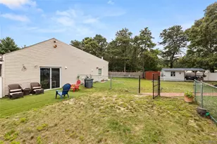 350 Hawkins Rd, Centereach, NY 11720 - Photo 20