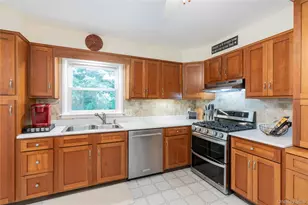 40 Bloomer Rd, Lagrangeville, NY 12540 - Photo 6