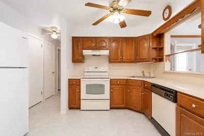3 Laurie Drive, Farmingdale, NY 11735 - Photo 20