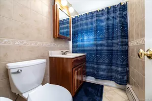 18 Dante Pl, Amityville, NY 11701 - Photo 14