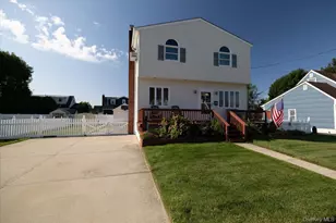 18 Dante Pl, Amityville, NY 11701 - Photo 30