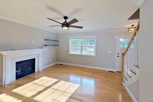 43 Linden Ln, Shirley, NY 11967 - Photo 8