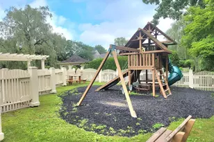 3905 Buttonwood Ln, Carmel, NY 10512 - Photo 2