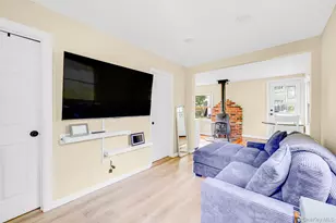 18 Port Jefferson Rd, Sound Beach, NY 11789 - Photo 2