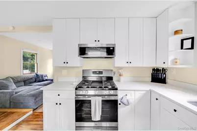 18 Port Jefferson Road, Sound Beach, NY 11789 - Photo 8