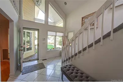 5 Princess Tree Court, Port Jefferson, NY 11777 - Photo 4