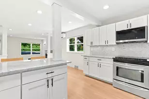 32 Red Oaks Mill Rd, Poughkeepsie, NY 12603 - Photo 14