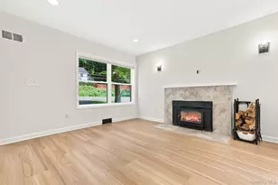 32 Red Oaks Mill Rd, Poughkeepsie, NY 12603 - Photo 8
