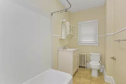 3 Jarvis Court, Huntington, NY 11743 - Photo 12