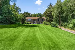 3 Jaycox Ln, Hopewell Junction, NY 12533 - Photo 2