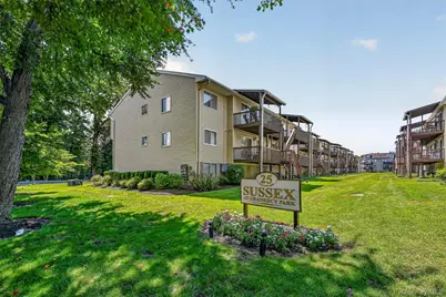 25 College Avenue #102, Nanuet, NY 10954 - Photo 1