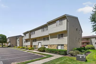 25 College Avenue #102, Nanuet, NY 10954 - Photo 2