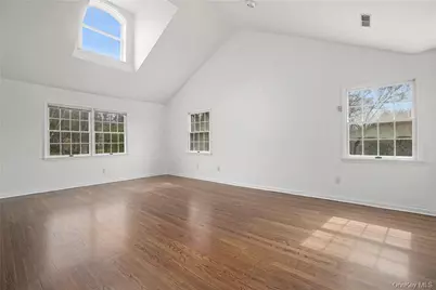 6 Dickson Lane, Bedford Corners, NY 10549 - Photo 16
