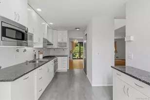 144 Stone Oaks Dr, Hartsdale, NY 10530 - Photo 18