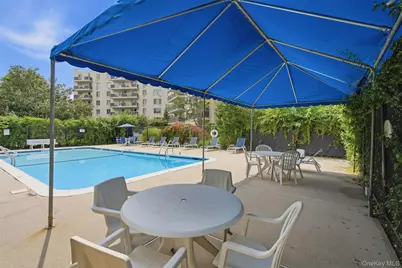 135 Post Avenue #2J, Westbury, NY 11590 - Photo 32
