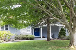 225 Lakeside Dr S, Southold, NY 11971 - Photo 28