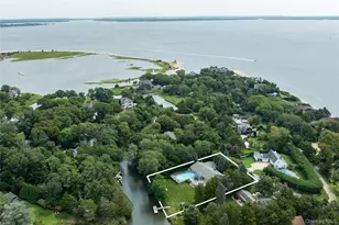 225 Lakeside Dr S, Southold, NY 11971 - Photo 2