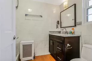 15 Broadway, Great Neck, NY 11021 - Photo 14