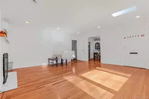 15 Broadway, Great Neck, NY 11021 - Photo 8